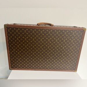 VINTAGE LOUIS VUITTON ALZER TRUNK